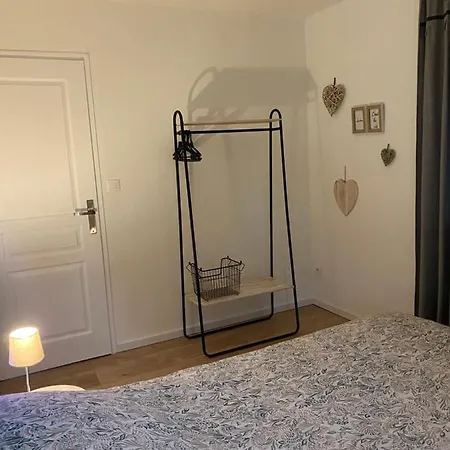 Au Petit Bonheur Logement Prive Avec Exterieur 아파트 Violaines