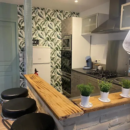 Au Petit Bonheur Logement Prive Avec Exterieur *